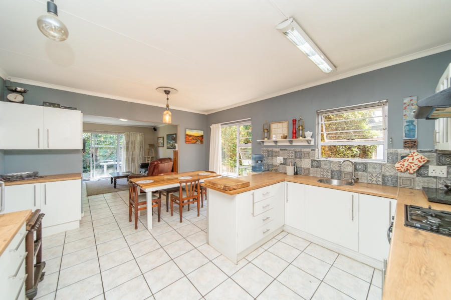 4 Bedroom Property for Sale in Beacon Bay Eastern Cape